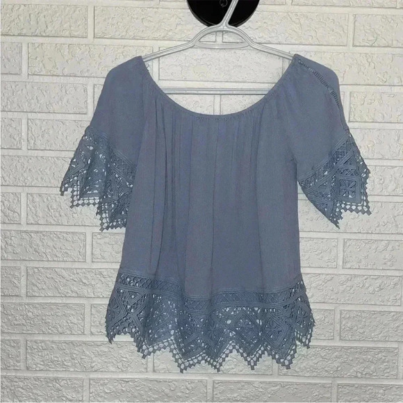 Charlotte Russe Top - Picture 2 of 3